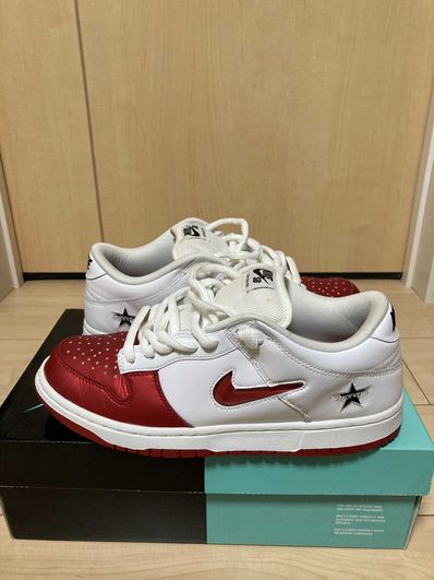 Supreme × Nike Dunk Low "Varsity Red/White"