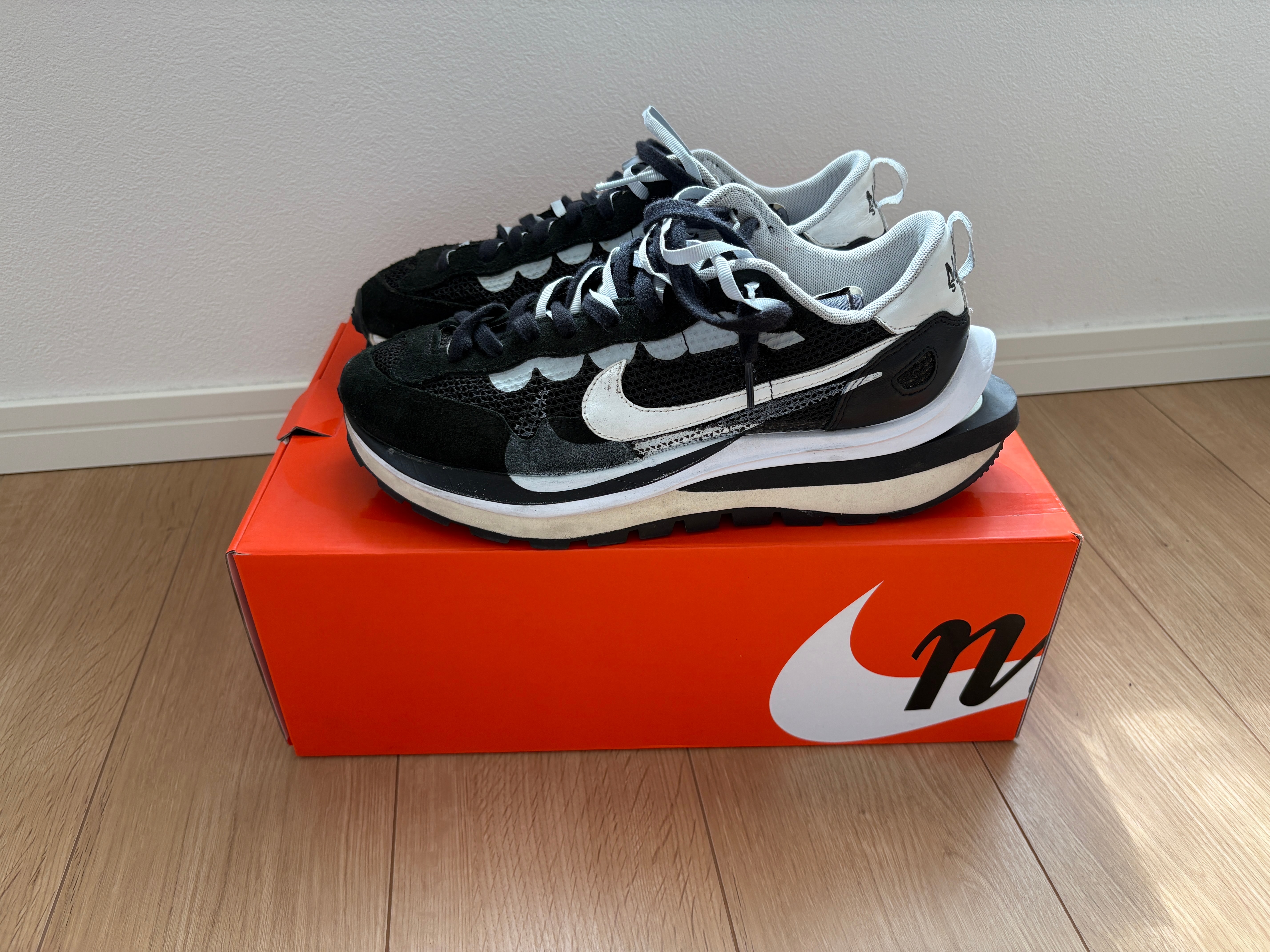 sacai × Nike Vapor Waffle "Black and White"