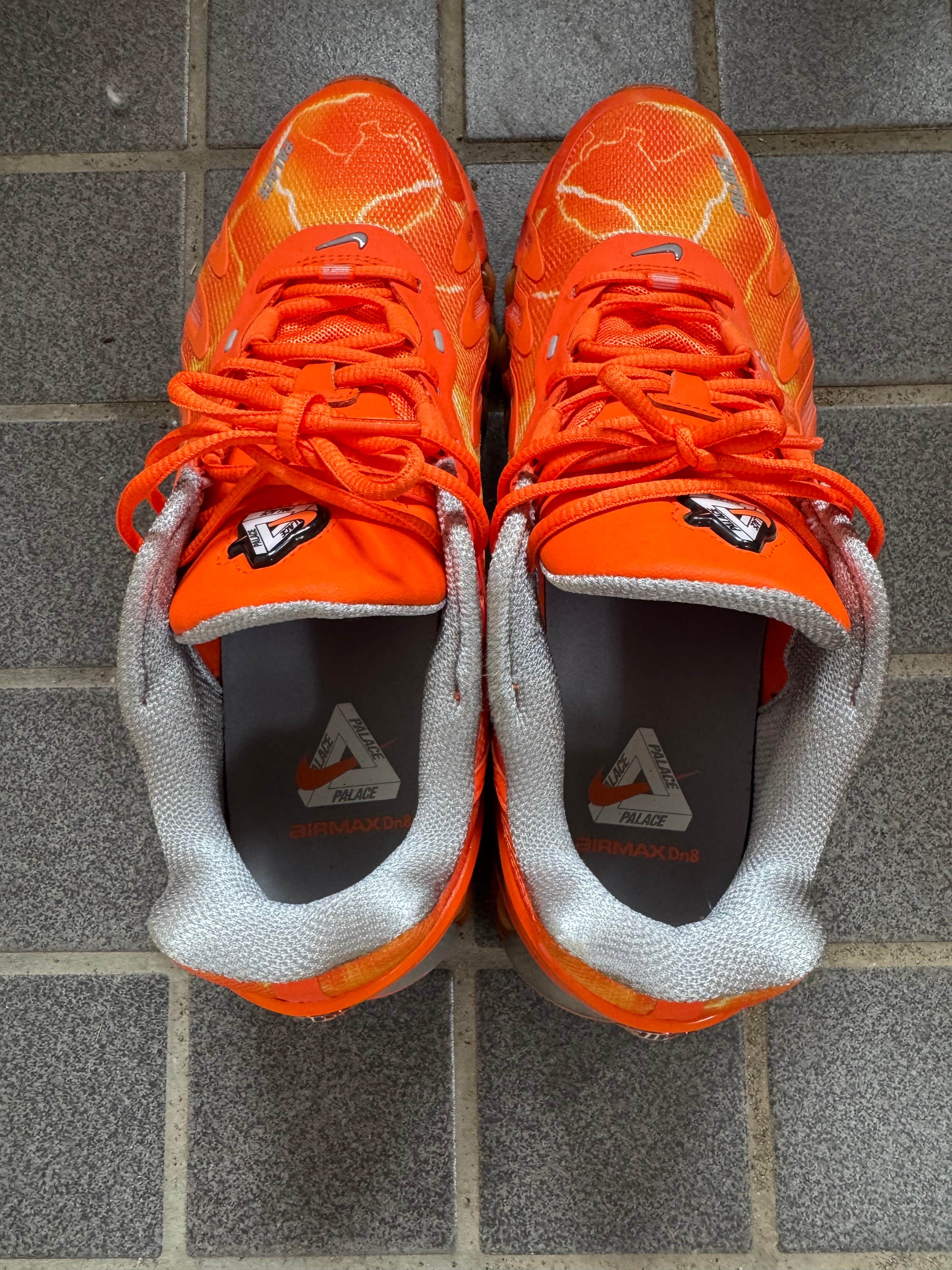 PALACE x Nike Air Max DN8 "Safety Orange/Particle Grey"