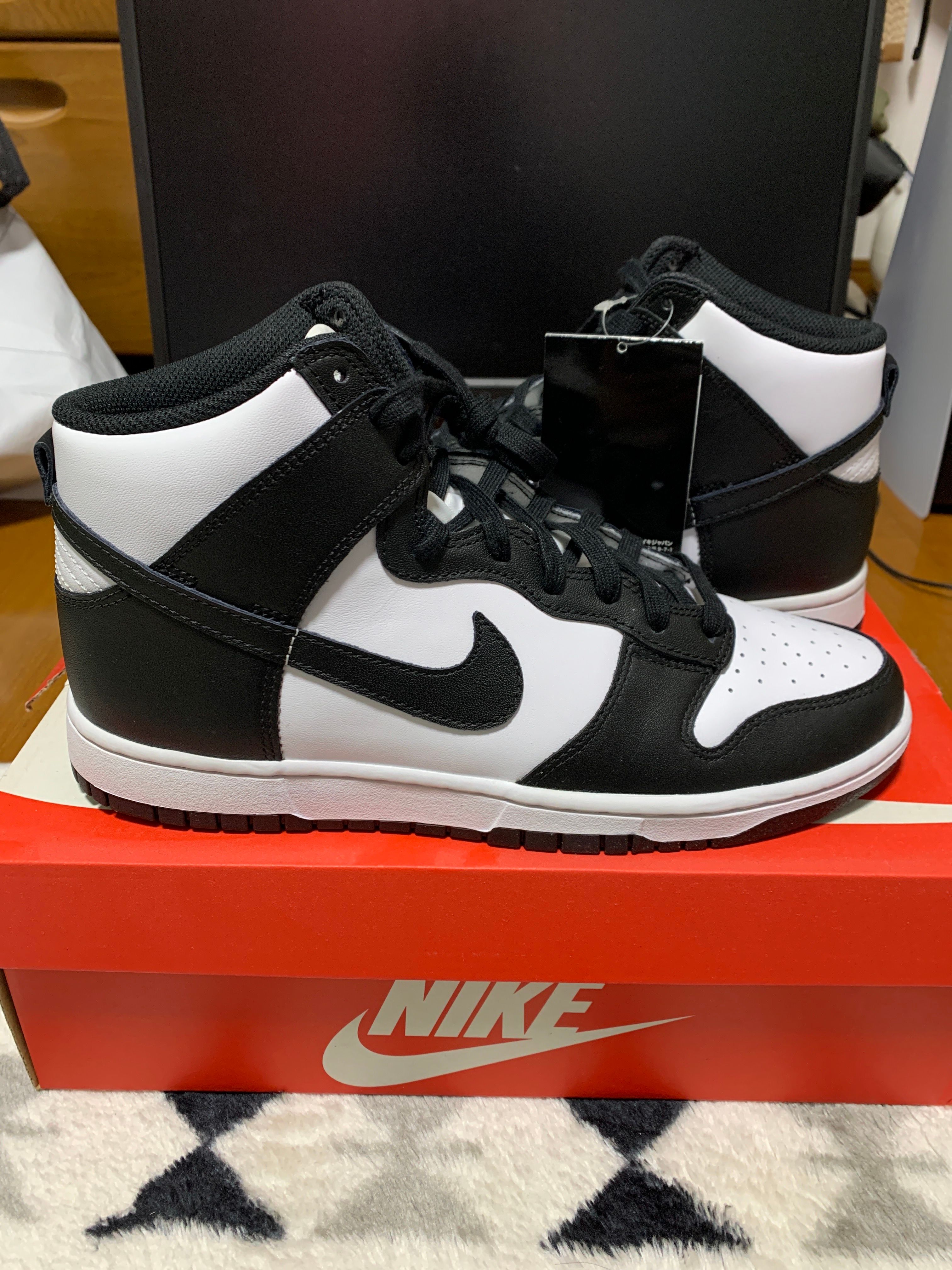Nike Dunk High "Black and White"