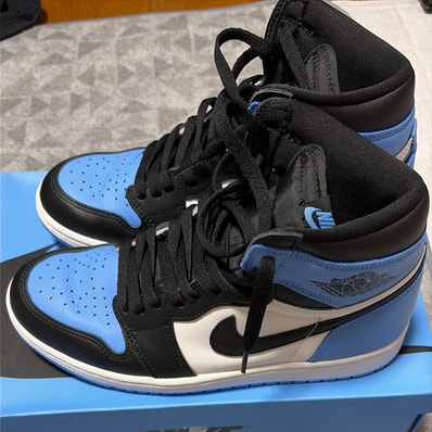 Nike Air Jordan 1 Retro High OG "University Blue/UNC Toe"
