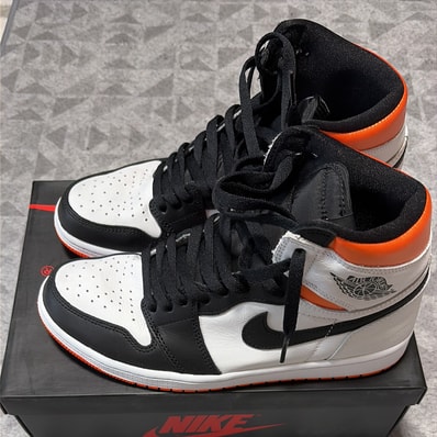 Nike Air Jordan 1 Retro High OG "Electro Orange"