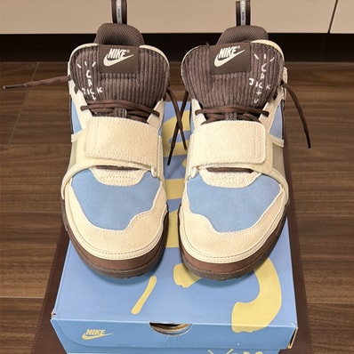 Travis Scott × Nike Zoom Field Jaxx "Pale Ivory and Leche Blue"