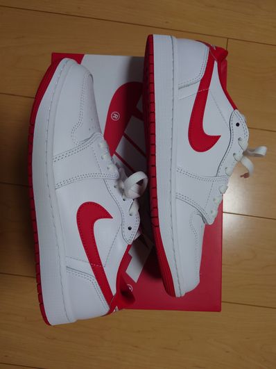 Nike Air Jordan 1 Retro Low OG "White and University Red"