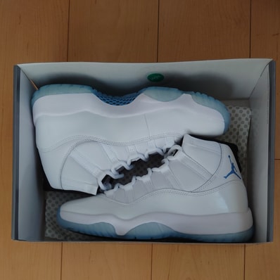 Nike Air Jordan 11 Retro "White/Legend Blue"