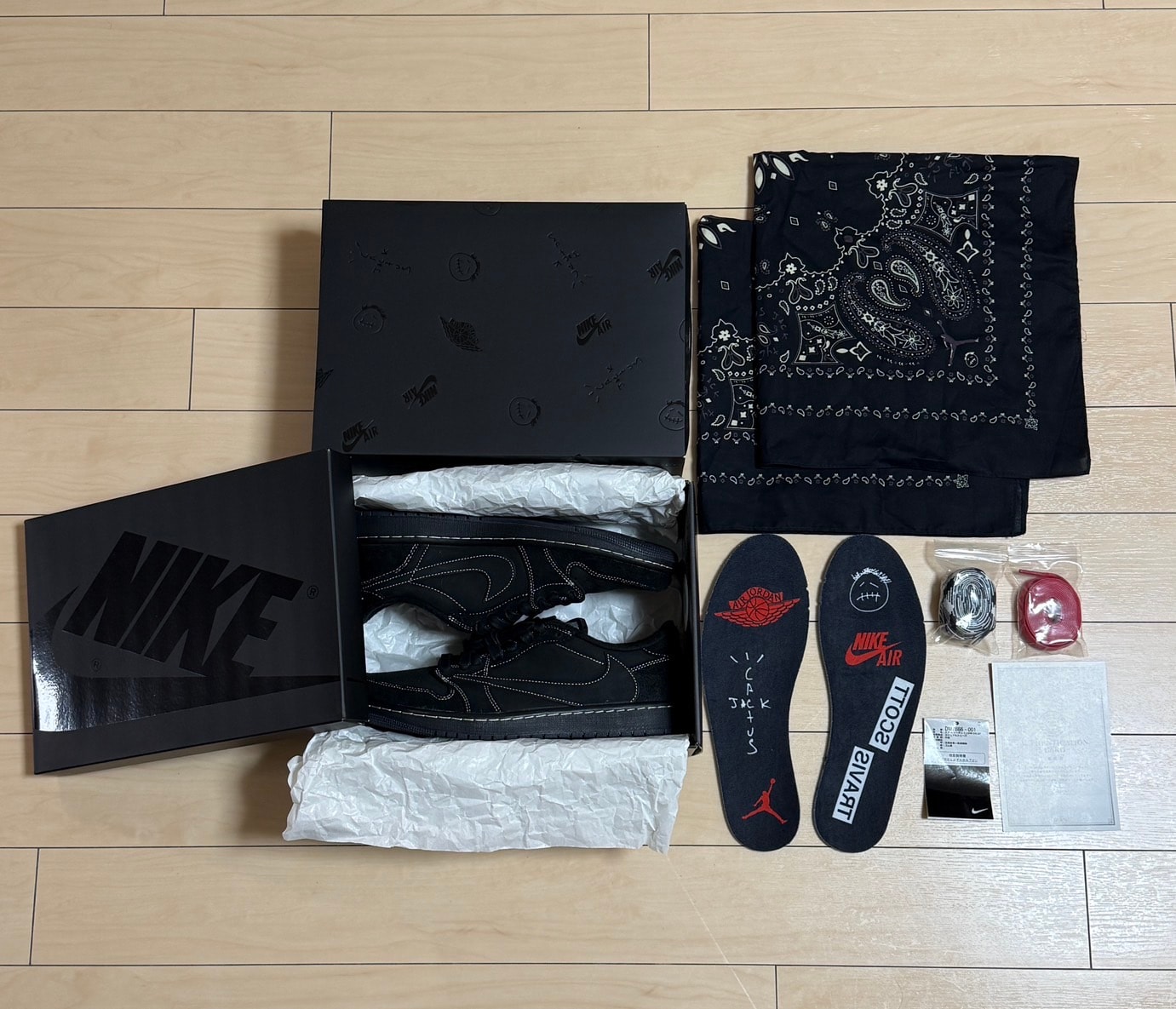 Travis Scott × Nike Air Jordan 1 Low OG SP "Black Phantom"