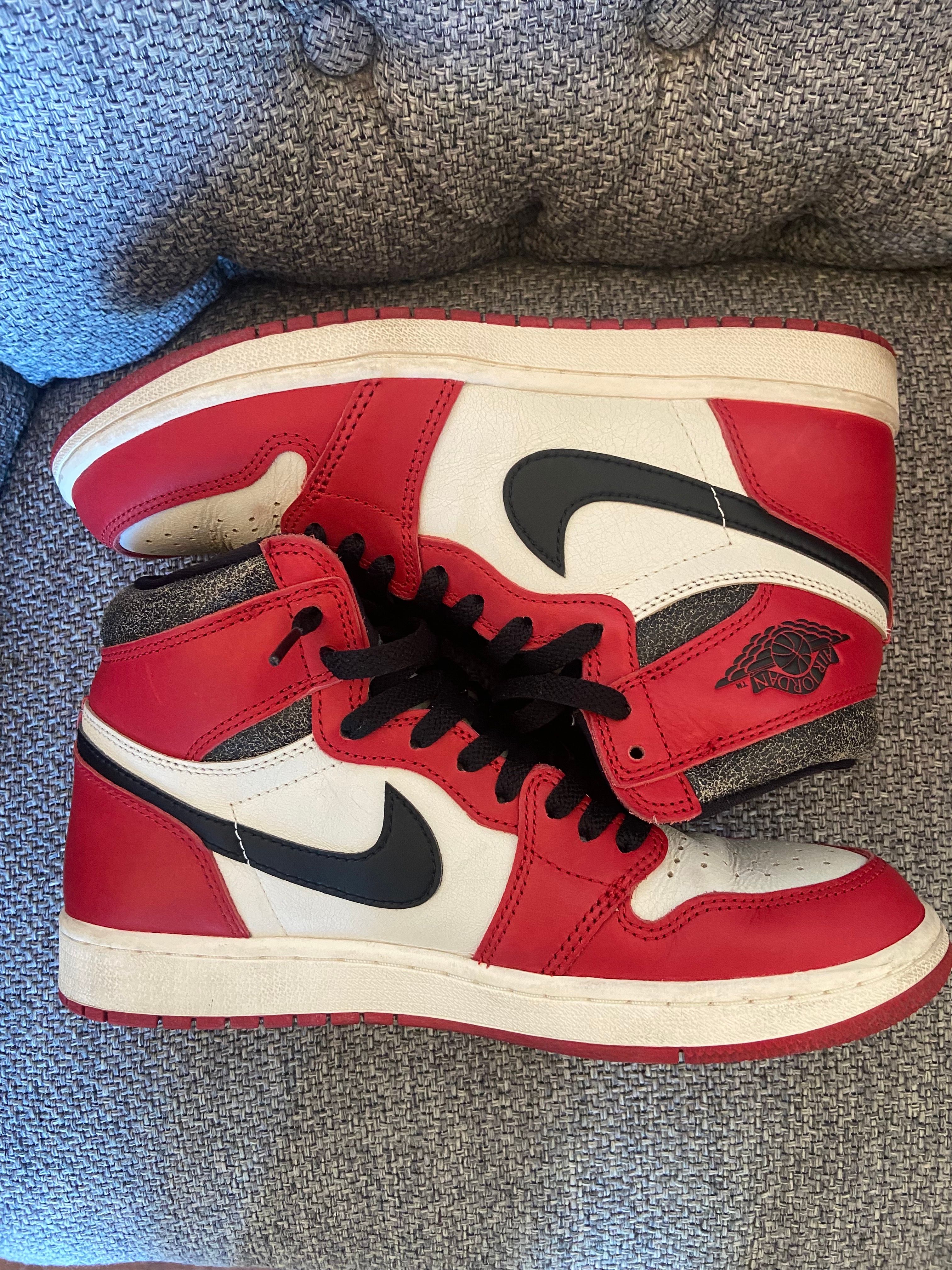 Nike Air Jordan 1 High OG "Lost & Found/Chicago"