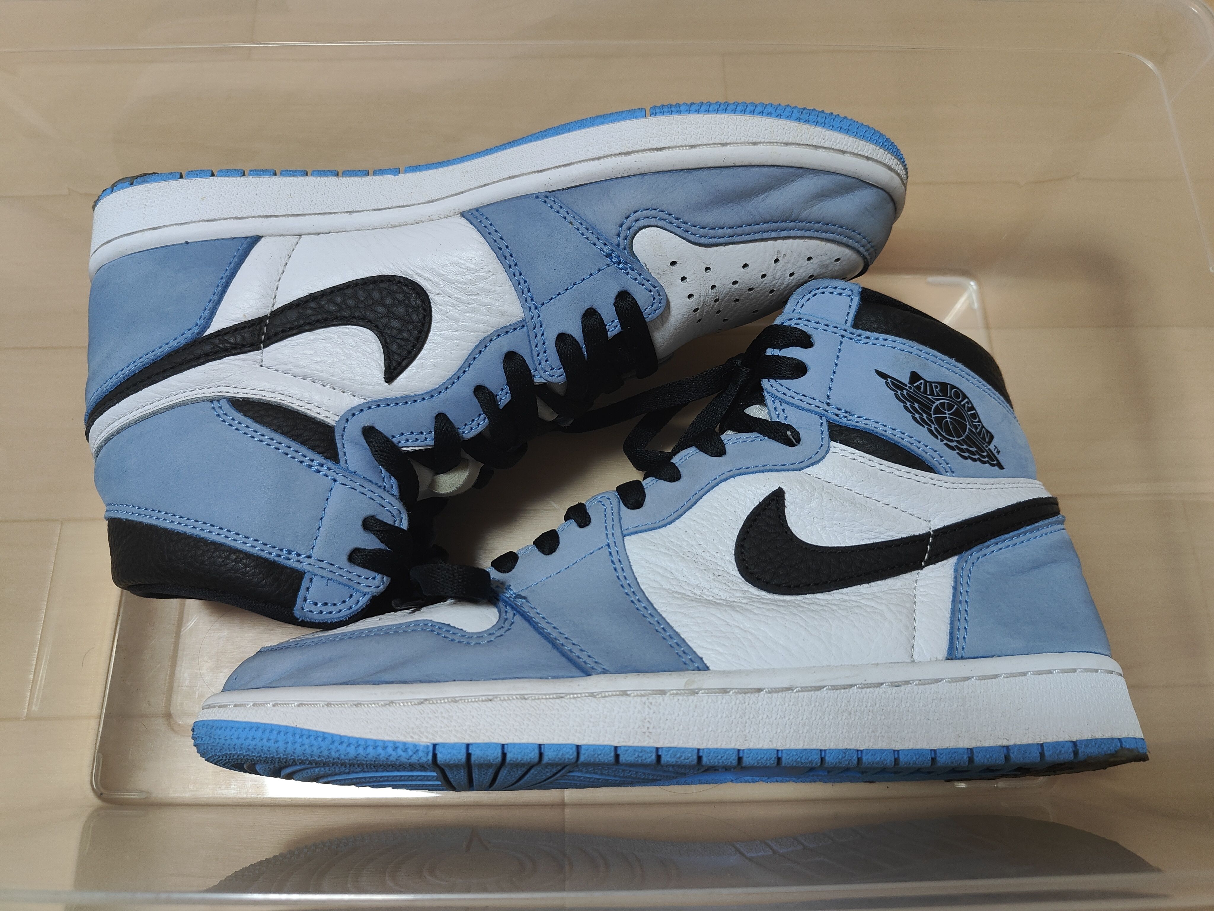 Nike Air Jordan 1 High OG "University Blue"