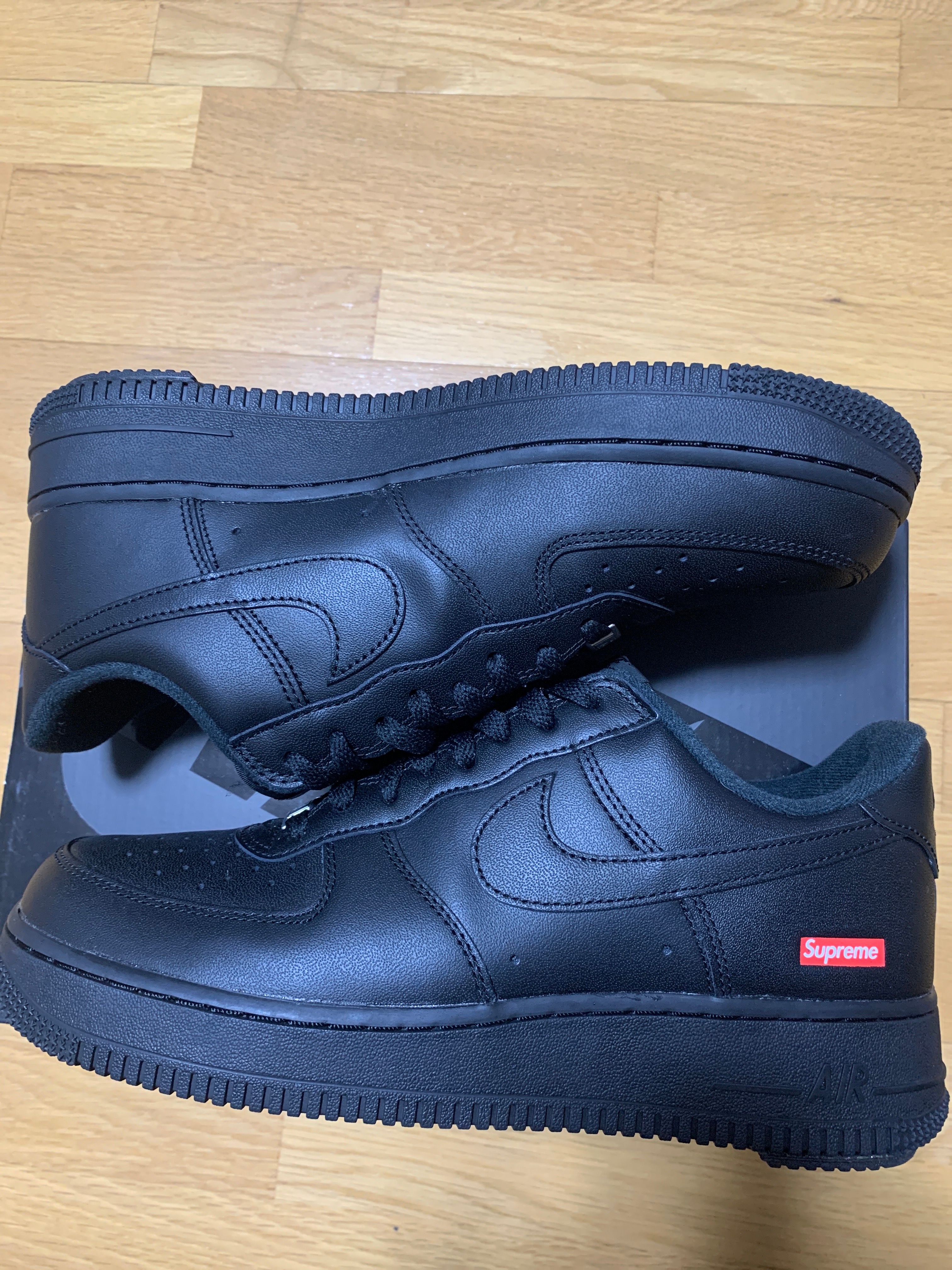Supreme × Nike Air Force 1 Low "Black"