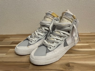 sacai × NIKE BLAZER MID "WHITE/WOLF GREY"