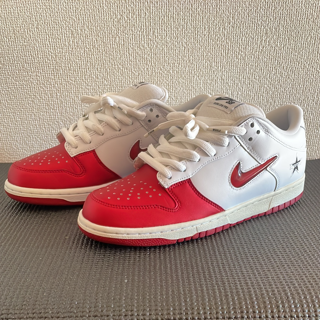 Supreme × Nike Dunk Low "Varsity Red/White"