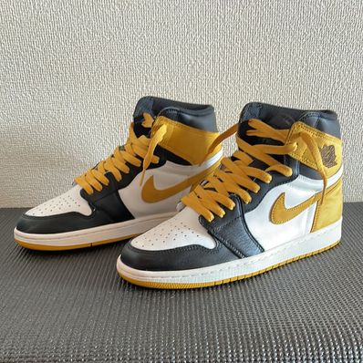 Nike Air Jordan 1 Retro High OG "Black Toe/Yellow Ochre"