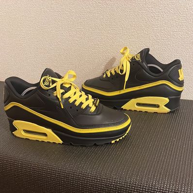 UNDEFEATED × Nike Air Max 90 "Black/Yellow"