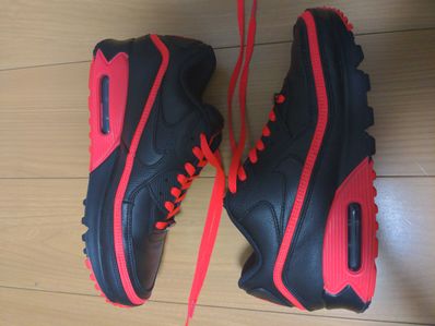 UNDEFEATED × Nike Air Max 90 "Black/Red"