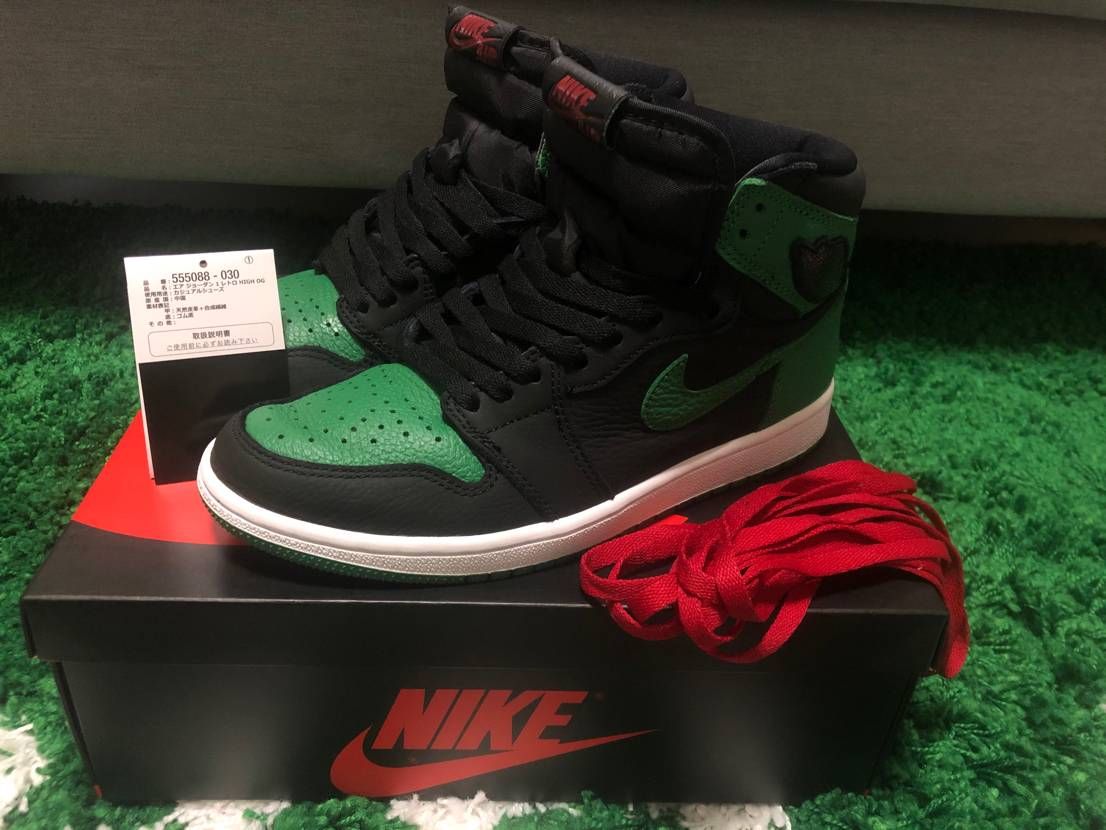 Nike Air Jordan 1 Retro High OG "Black/Pine Green" (2020)