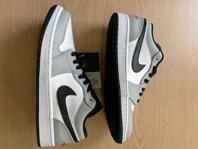 NIKE AIR JORDAN 1 LOW "LIGHT SMOKE GREY"