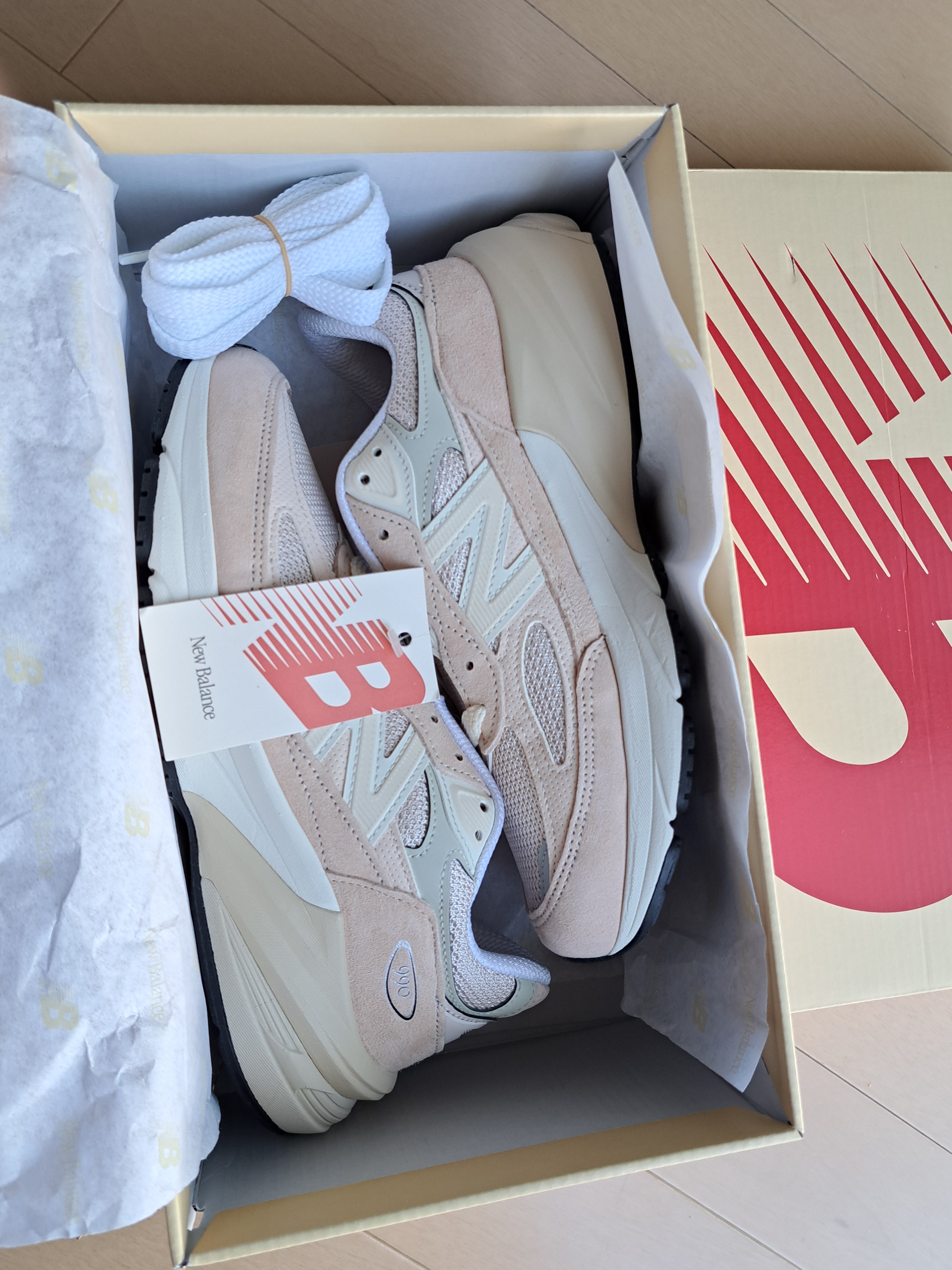 New Balance 990V6 "Vintage Rose"