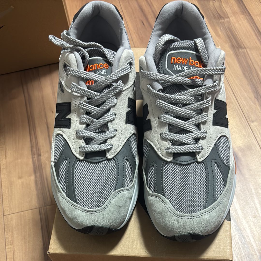 New Balance 991V2 "Pelican/Abbey Stone/Persimmon Orange"