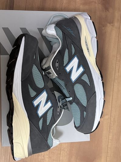 KITH × New Balance 990V3 "Steel Blue"