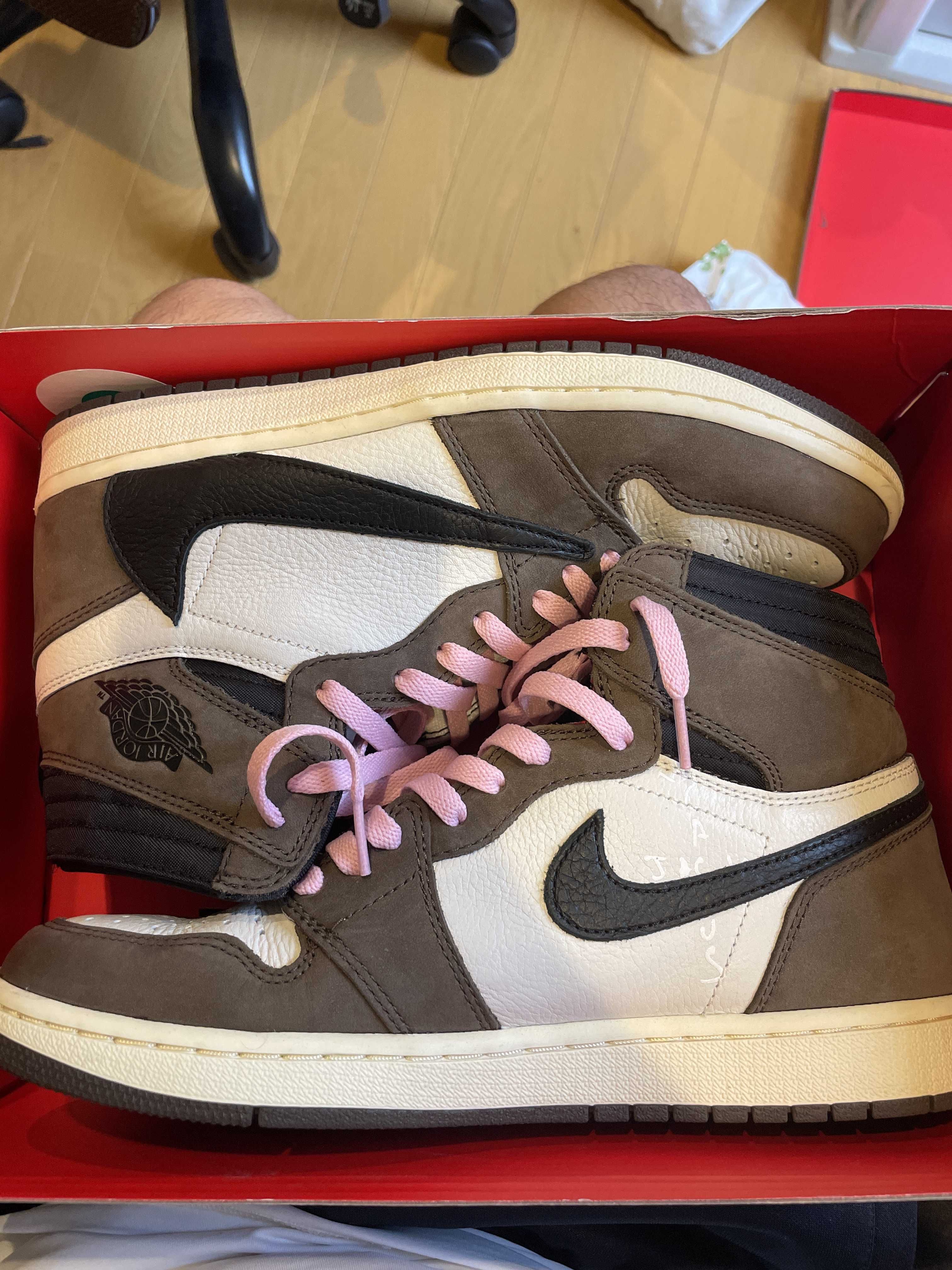 Travis Scott × Nike Air Jordan 1 Retro High OG TS SP "Sail/Dark Mocha"