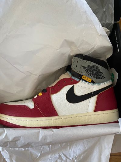 UNION × Nike Air Jordan 1 Retro High OG "Chicago/Shadow"