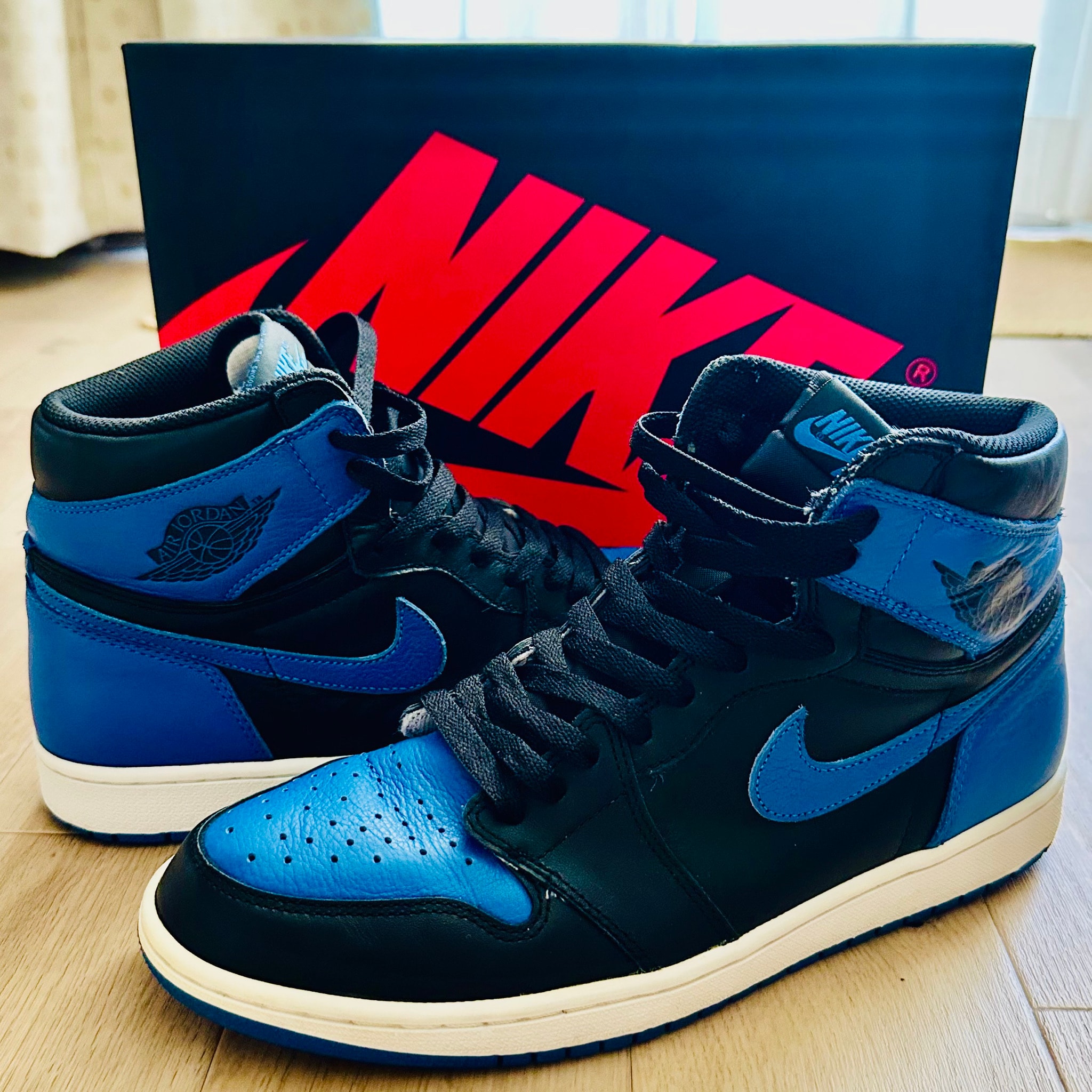 Nike Air Jordan 1 Retro High OG "Royal" (2017)