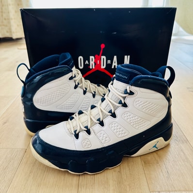 Nike Air Jordan 9 "University Blue"