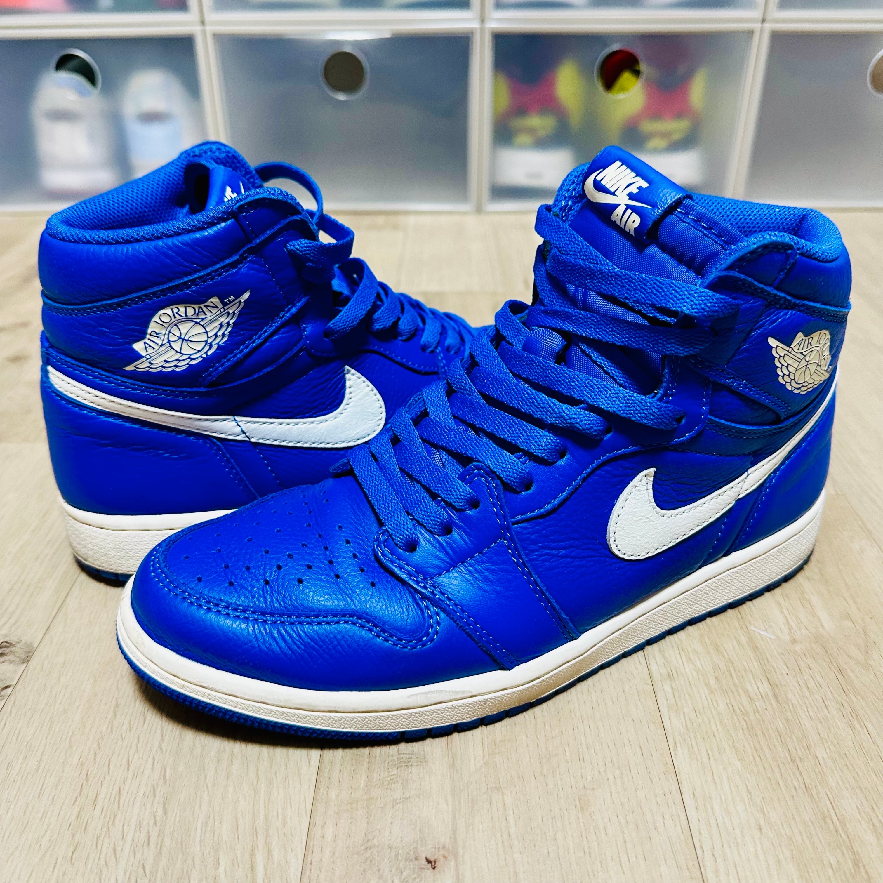Nike Air Jordan 1 Retro High "Hyper Royal"