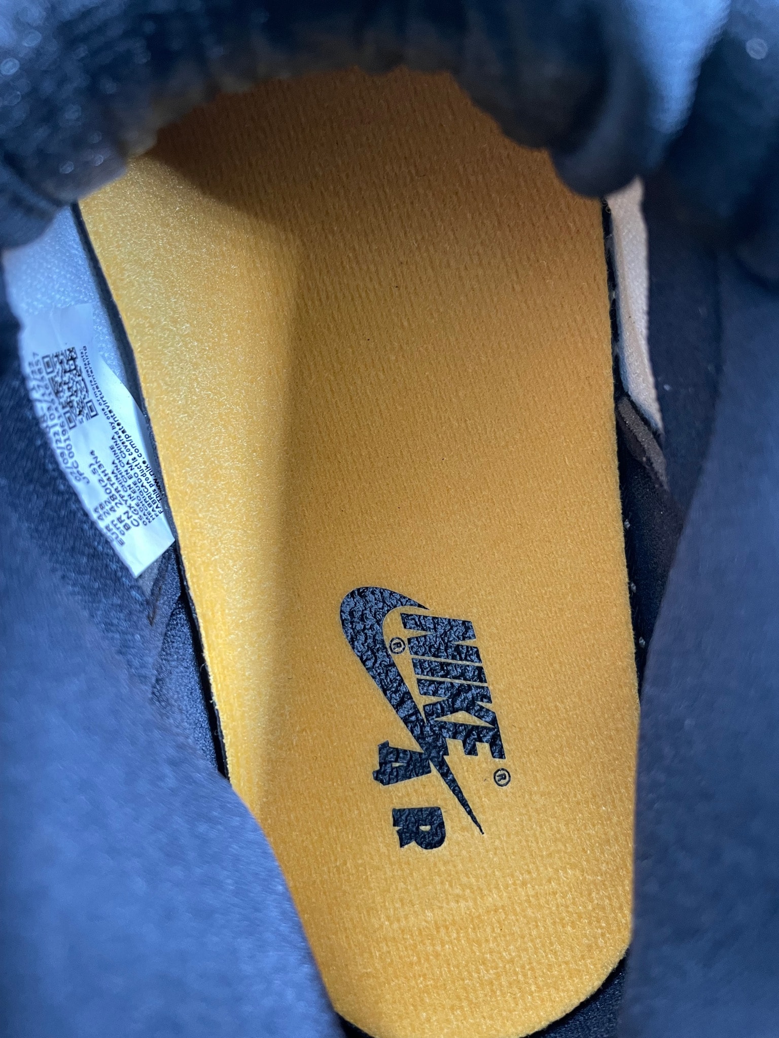 Nike Air Jordan 1 Retro High OG "Taxi"