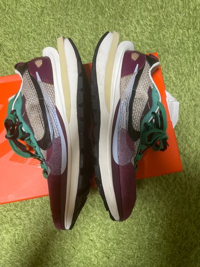 sacai × Nike Vapor Waffle "String/Red/Green"