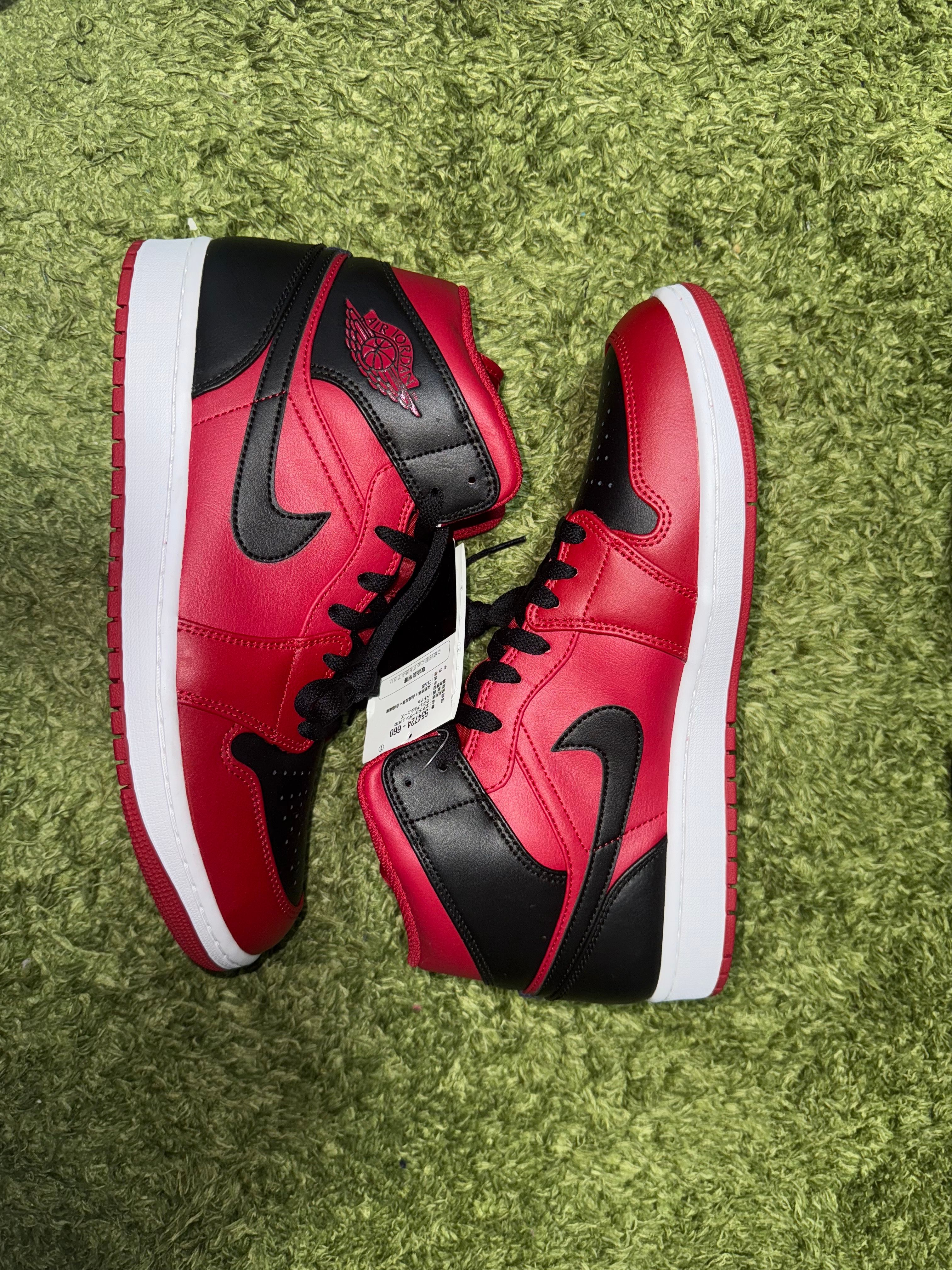 中古　エアジョーダン1 リバースブレッド　NIKE ナイキ エアジョーダン1 AJ1 jordan1 リバースブレッド 25.5cm