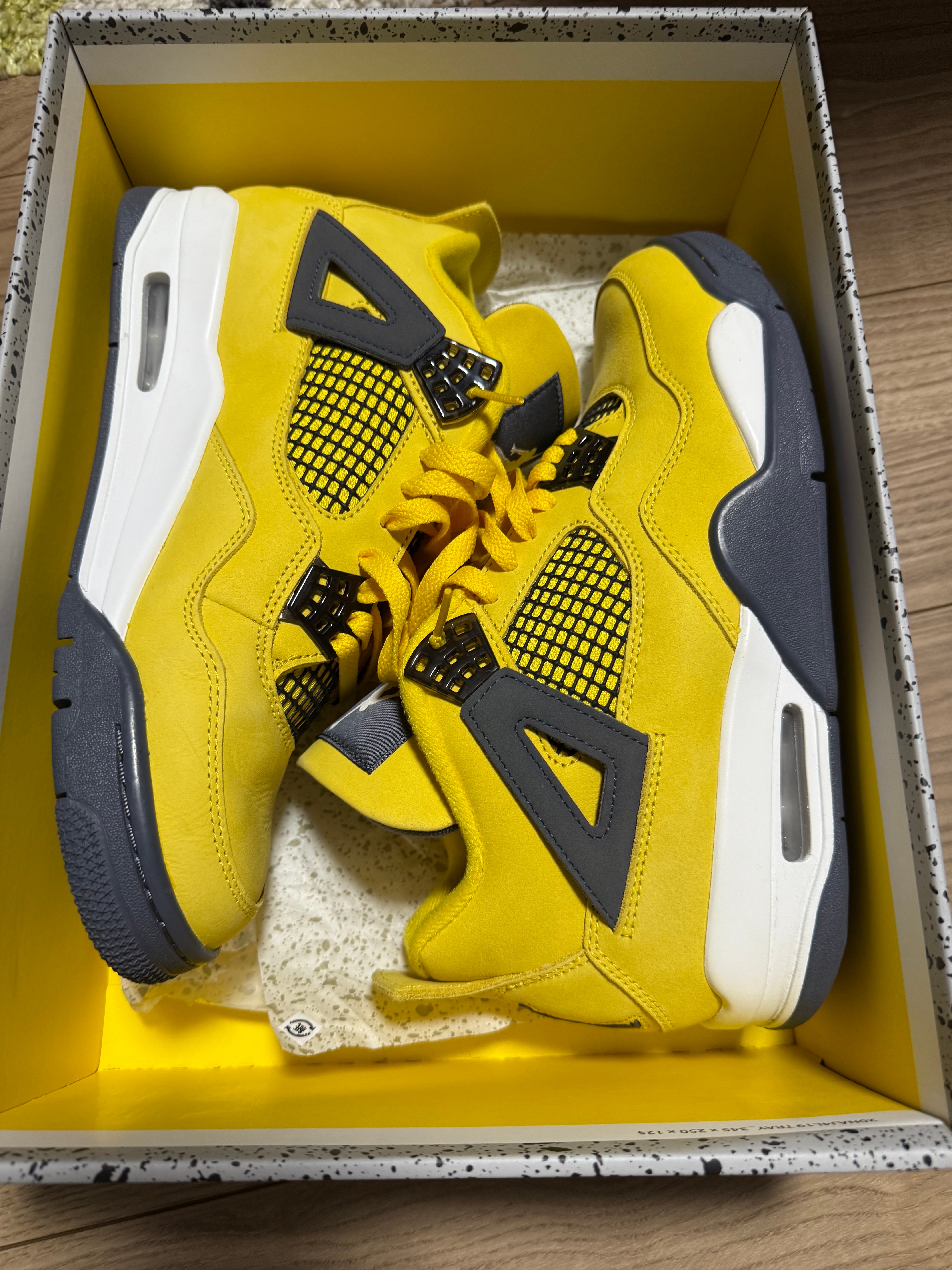 Nike Air Jordan 4 "Tour Yellow"