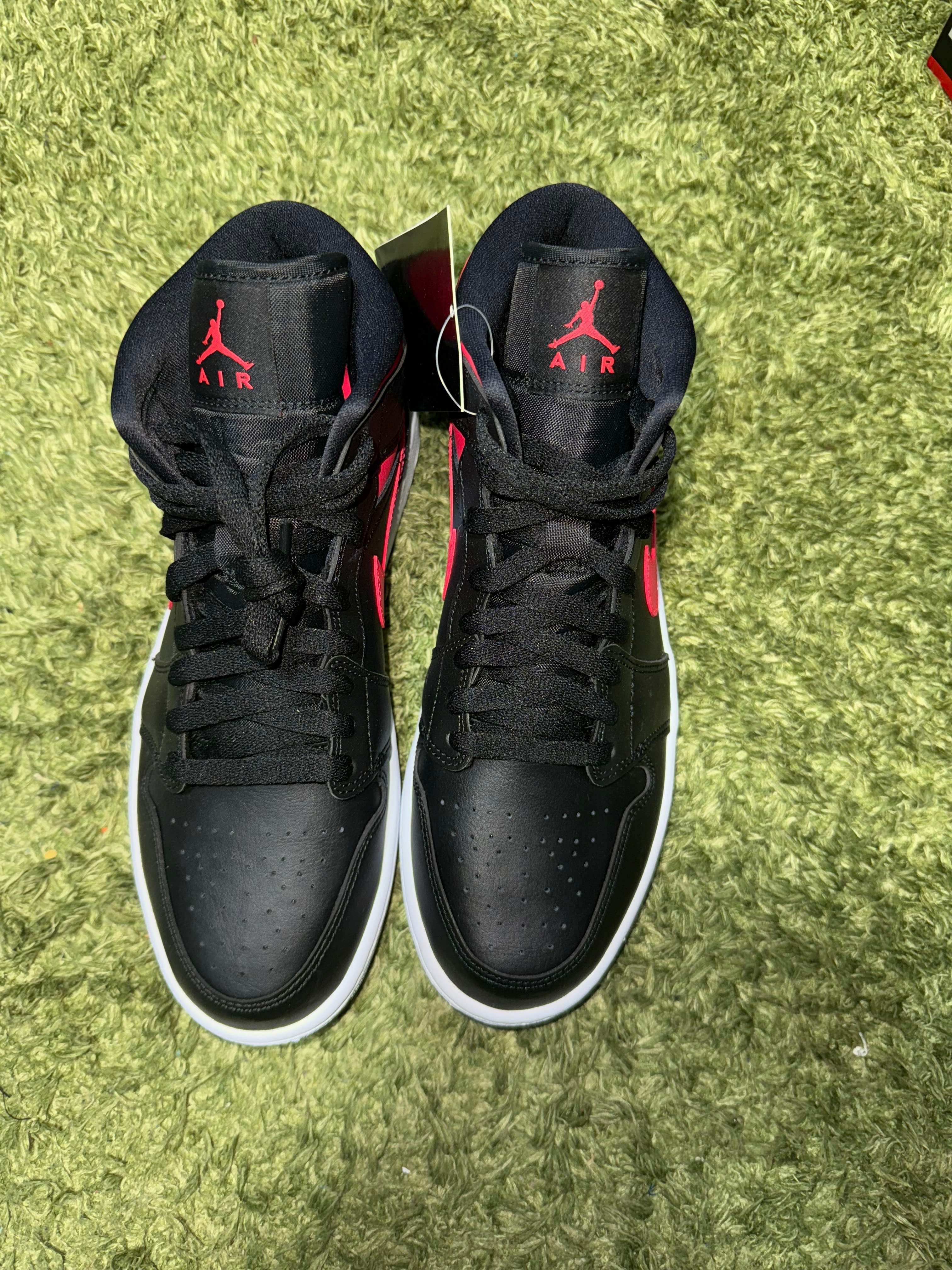 NIKE Women's AIR JORDAN 1 MID "BLACK/SIREN RED/WHITE"