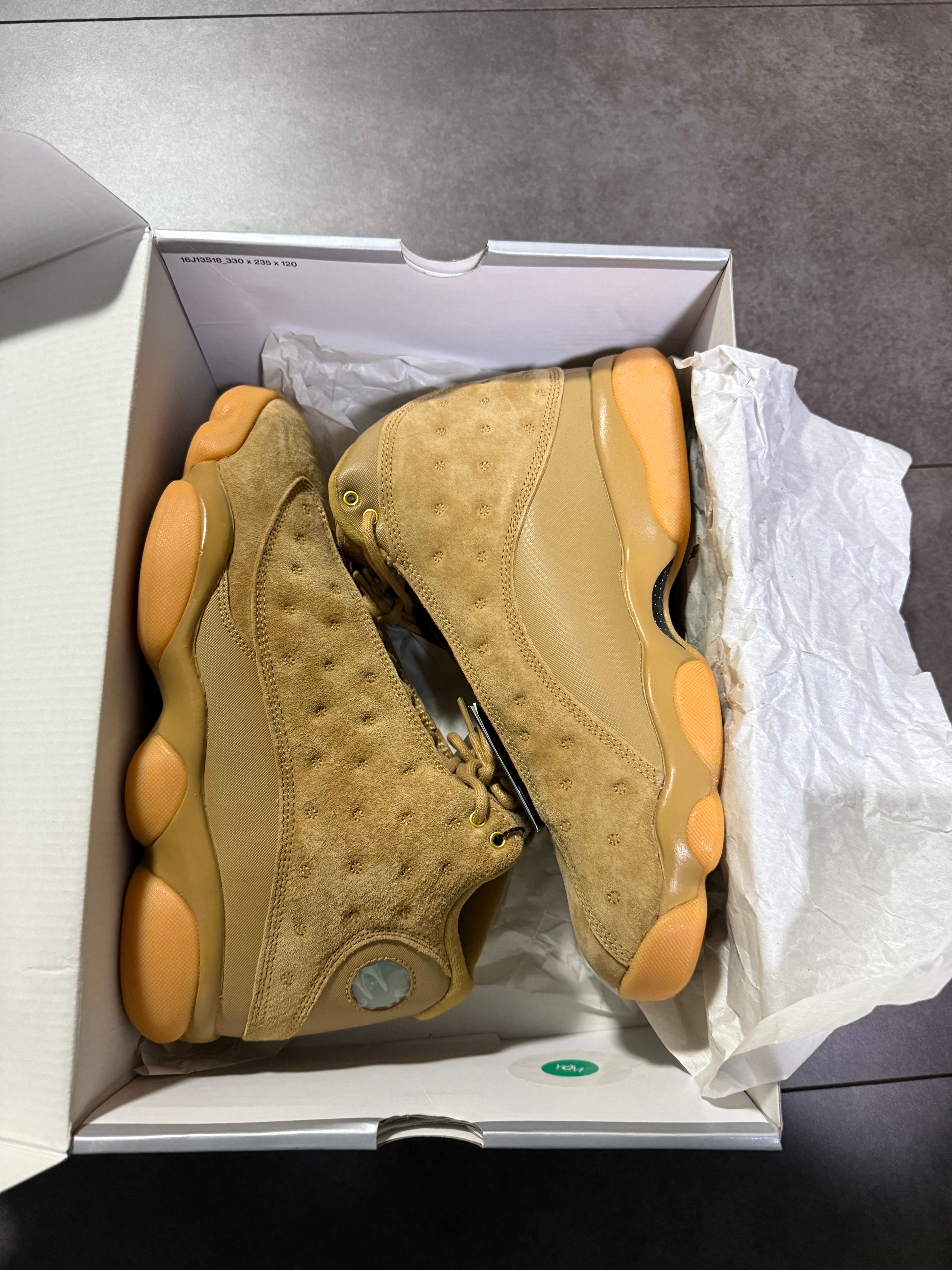 ナイキ エアジョーダン13 レトロ "ウィート"