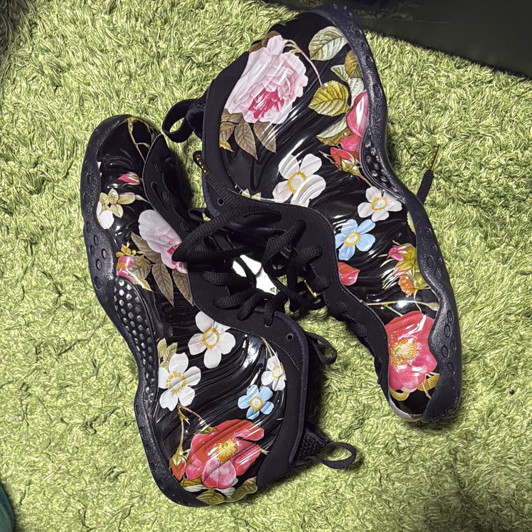 ナイキ エアフォームポジットワン "フローラル"