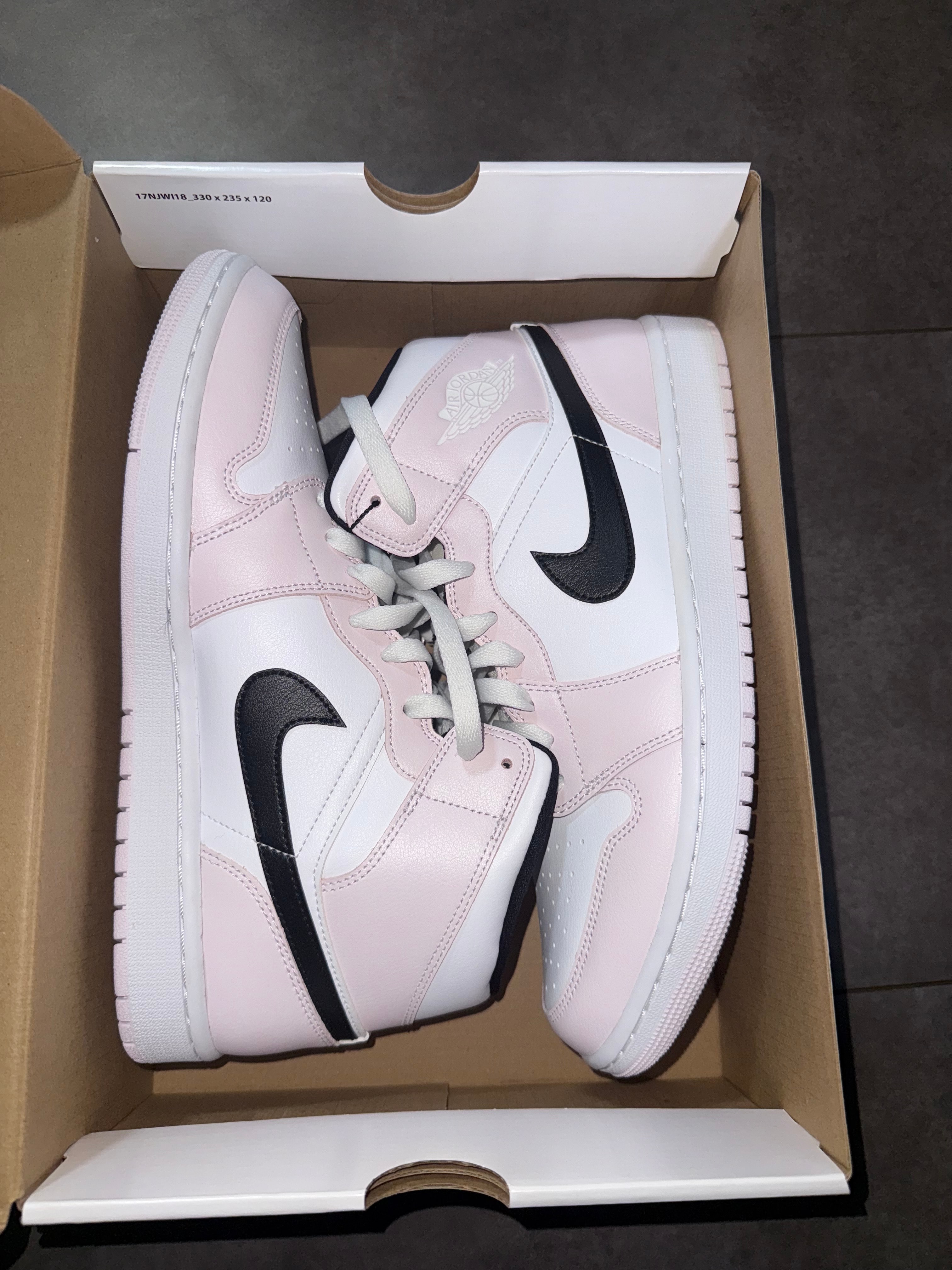 Nike Women's Air Jordan 1 Mid "Light Violet/White/Black"  