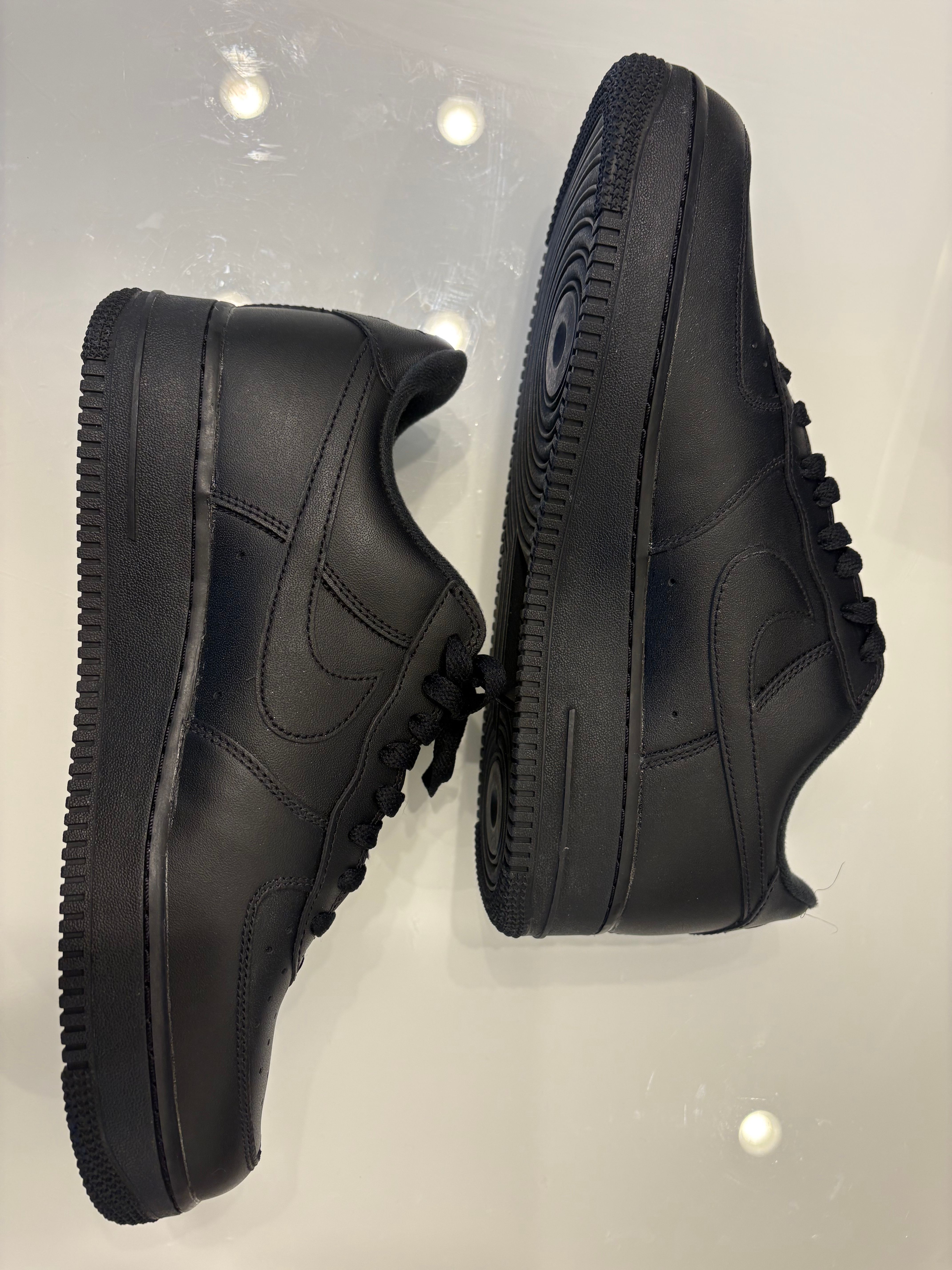 Supreme × Nike Air Force 1 Low "Black"