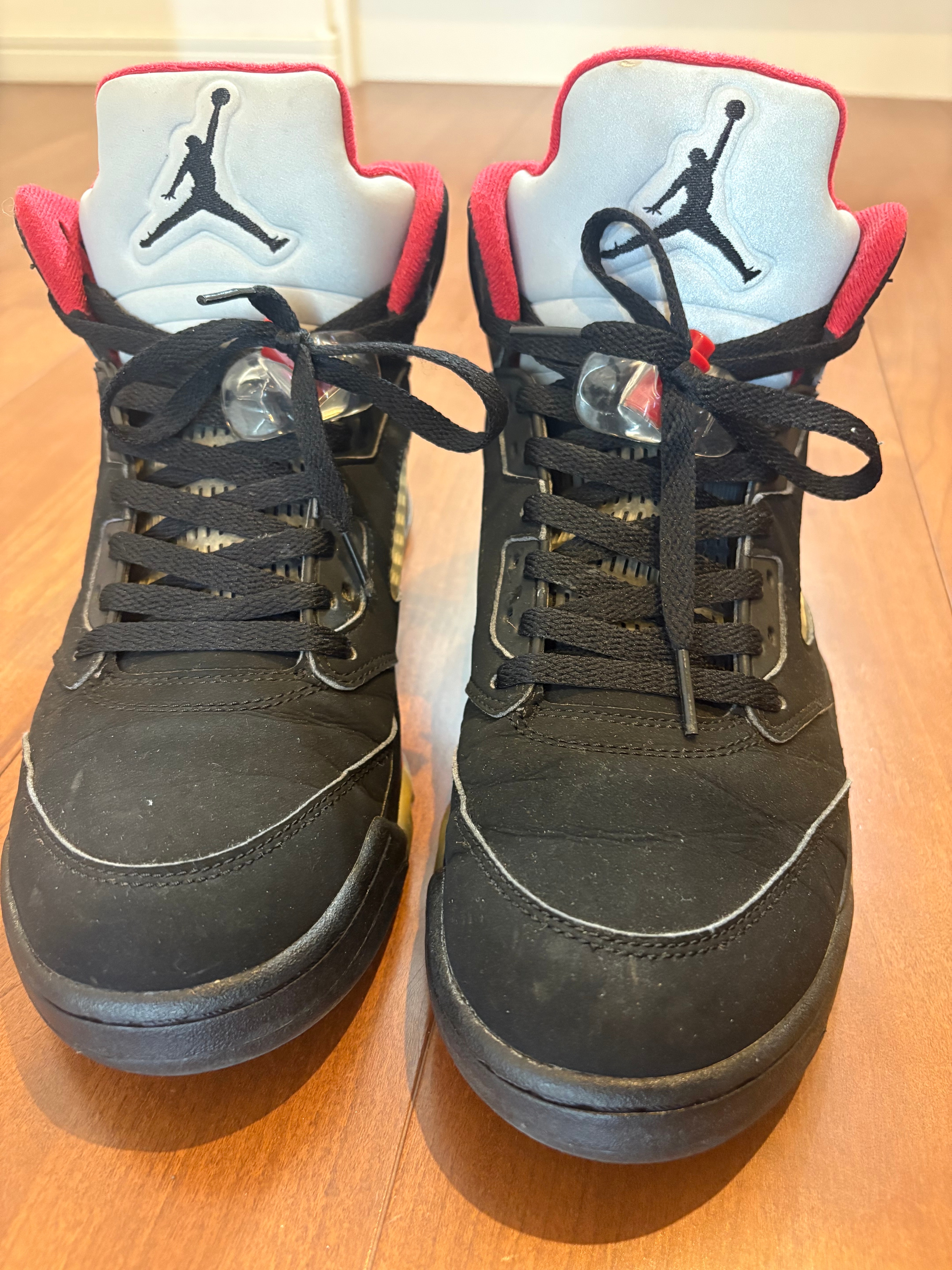 シュプリーム × ナイキ エアジョーダン5 レトロ "ブラック"