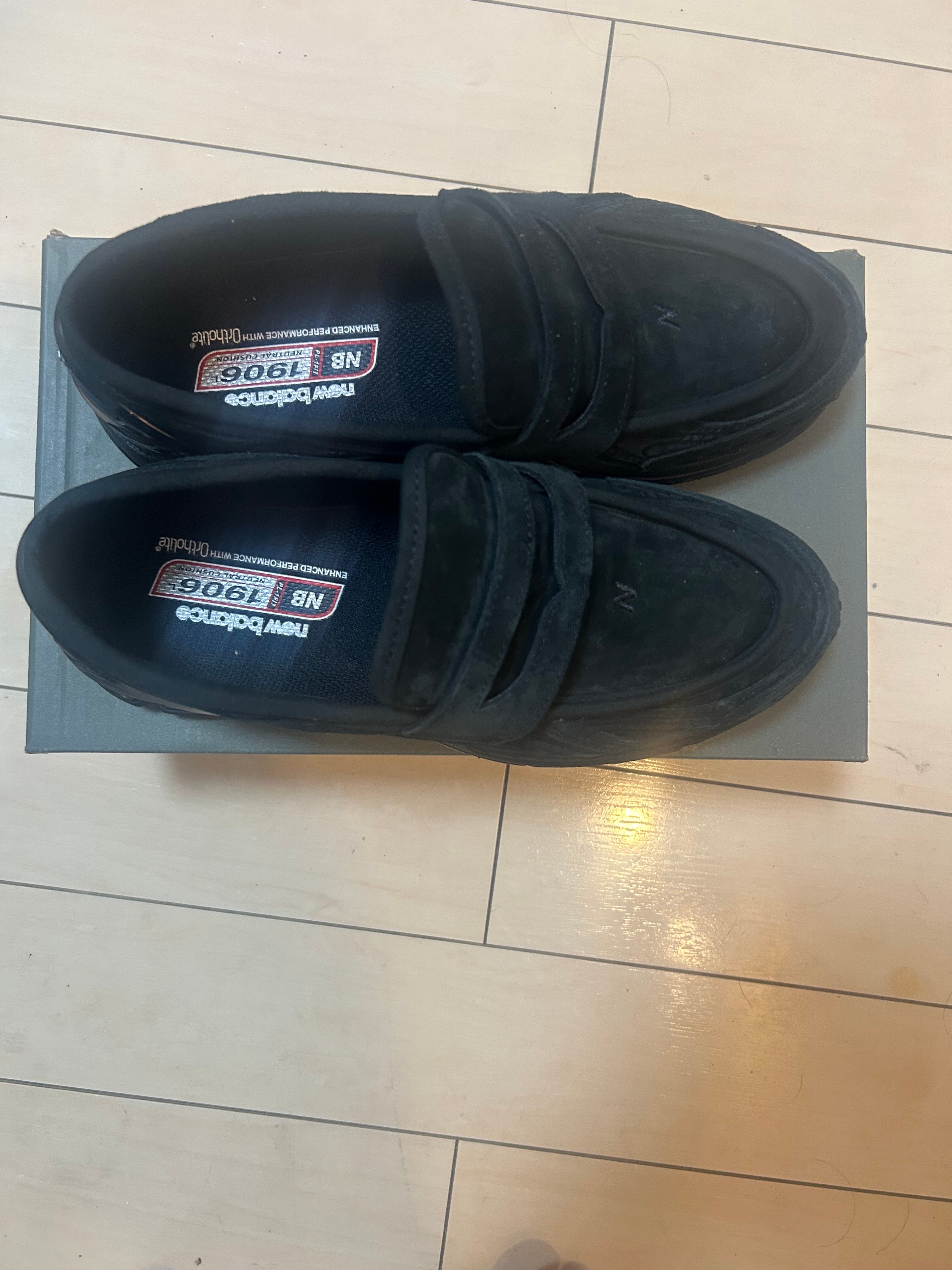 ニューバランス 1906L "ブラックスウェード"