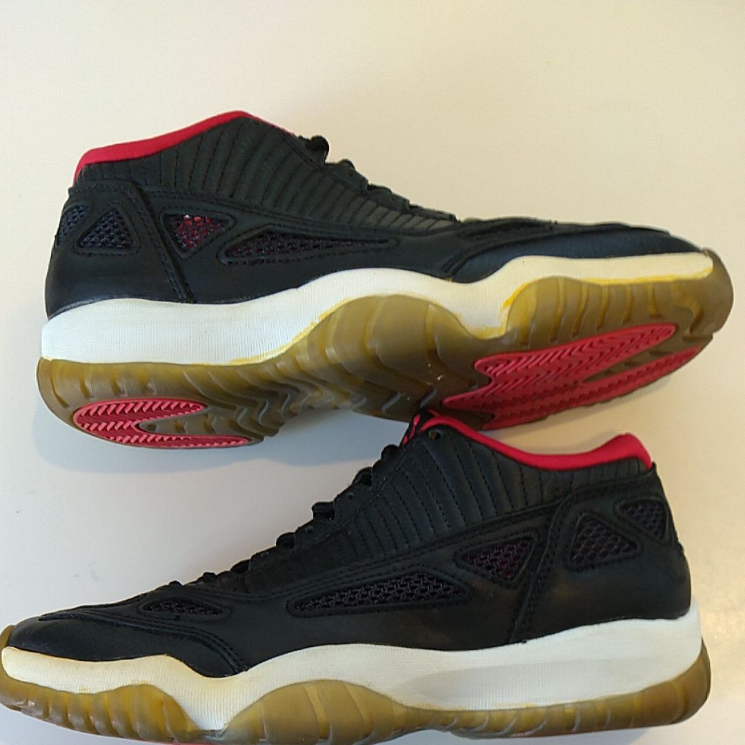 Nike Air Jordan 11 Low Retro IE OG "Bred" (1996)