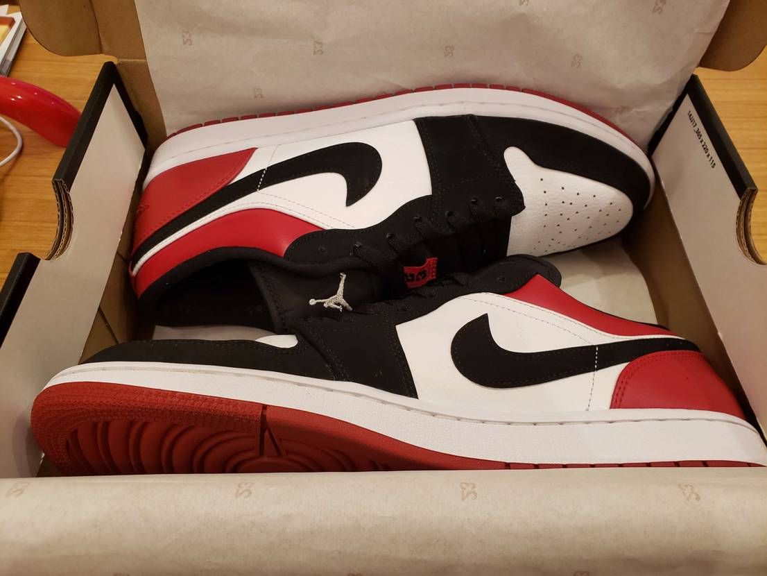 Nike Air Jordan 1 Low "Black Toe"