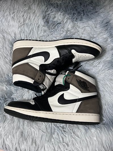 Nike Air Jordan 1 High OG "Sail/Dark Mocha/Black"