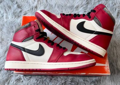 Nike Air Jordan 1 High OG "Lost & Found/Chicago"