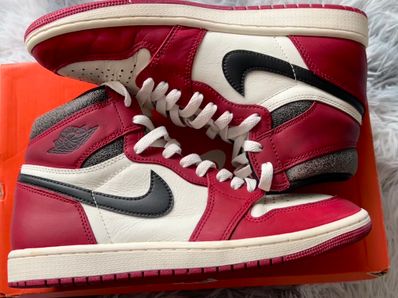 Nike Air Jordan 1 High OG "Lost & Found/Chicago"