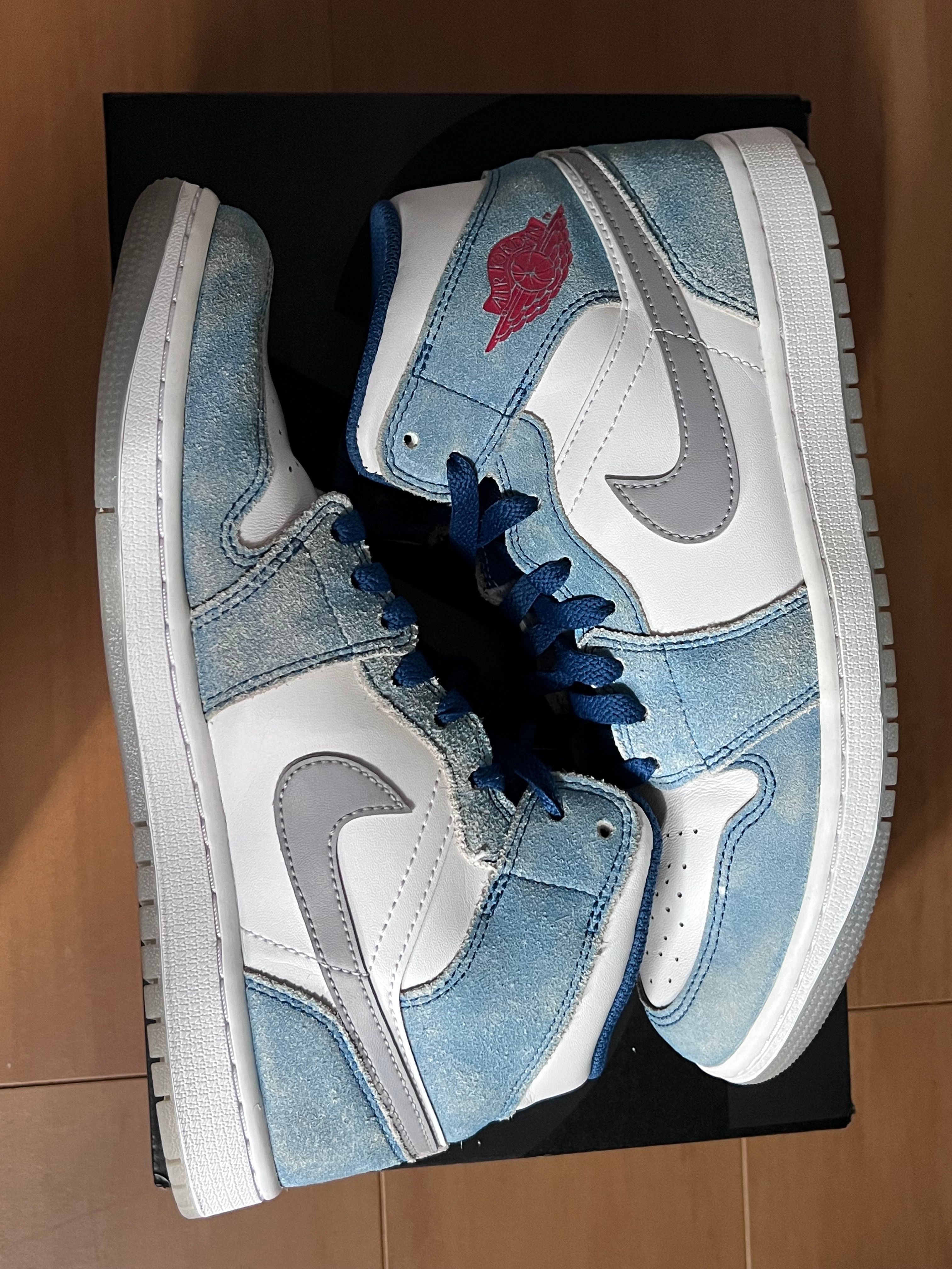 Nike Air Jordan 1 Mid SE "White/Hyper Royal/Red"