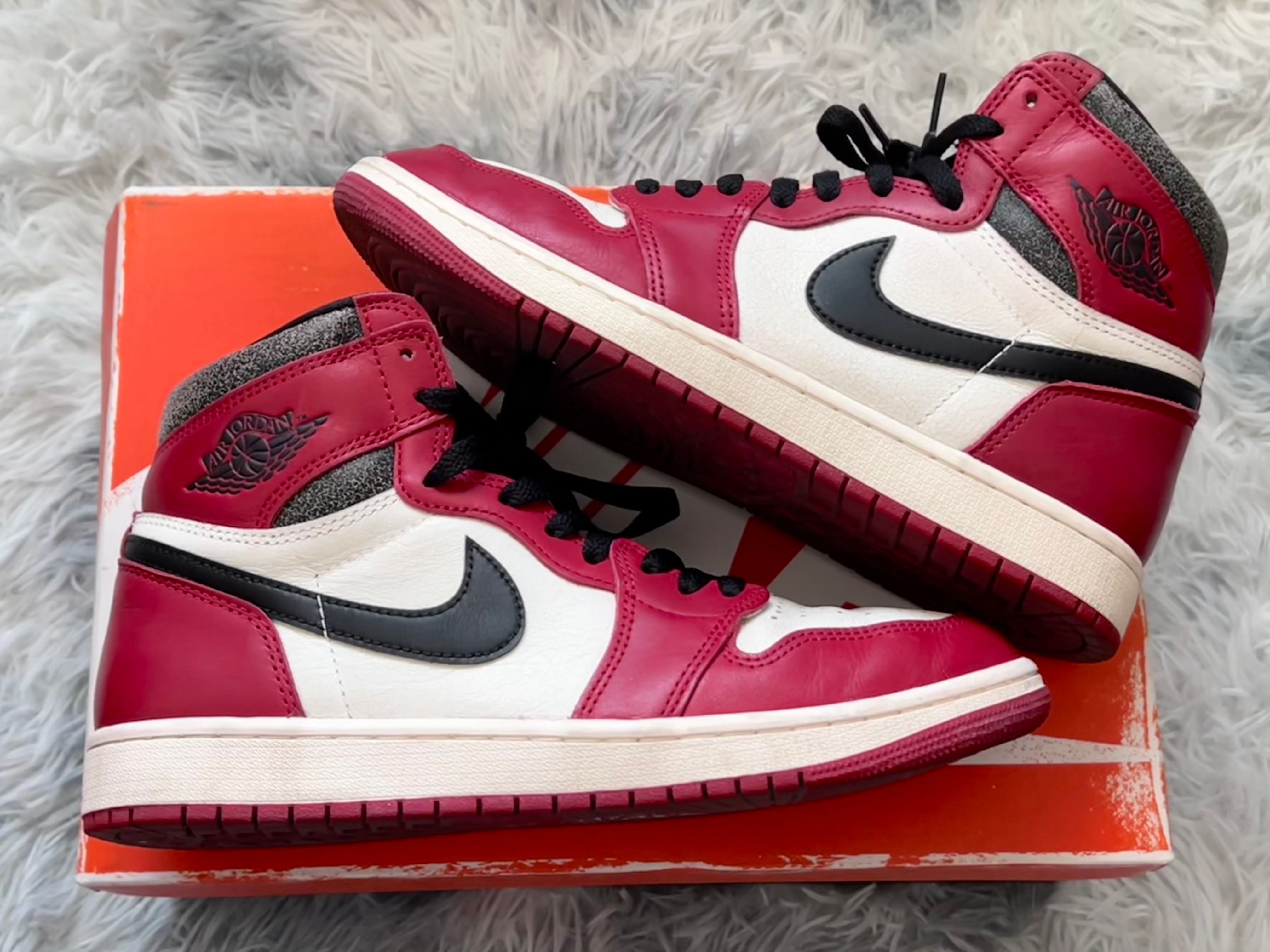 Nike Air Jordan 1 High OG "Lost & Found/Chicago"