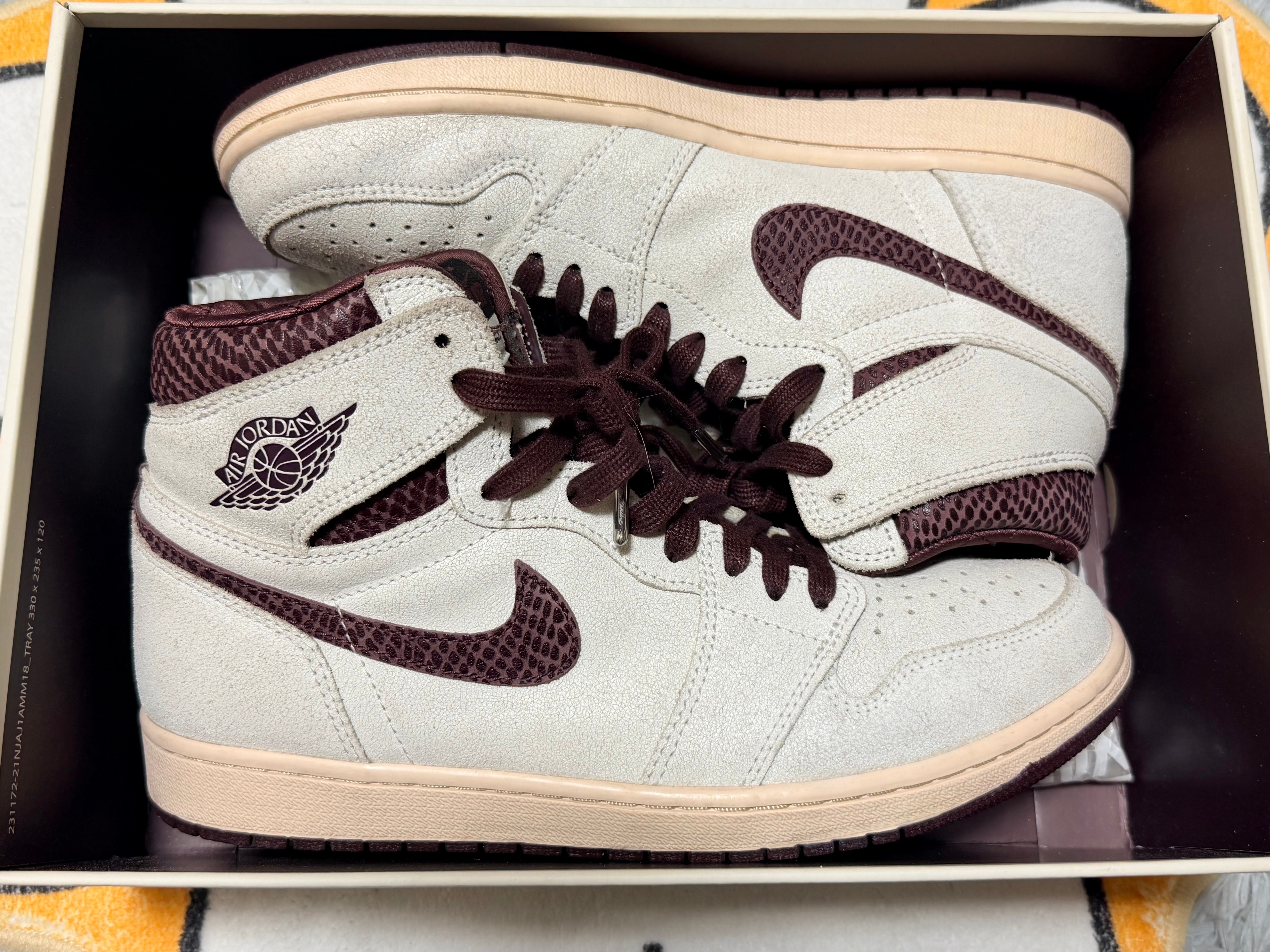 A Ma Maniere × Nike Air Jordan 1 Retro High OG "Sail and Burgundy"