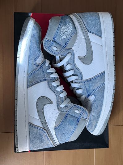 Nike Air Jordan 1 High OG "Hyper Royal"