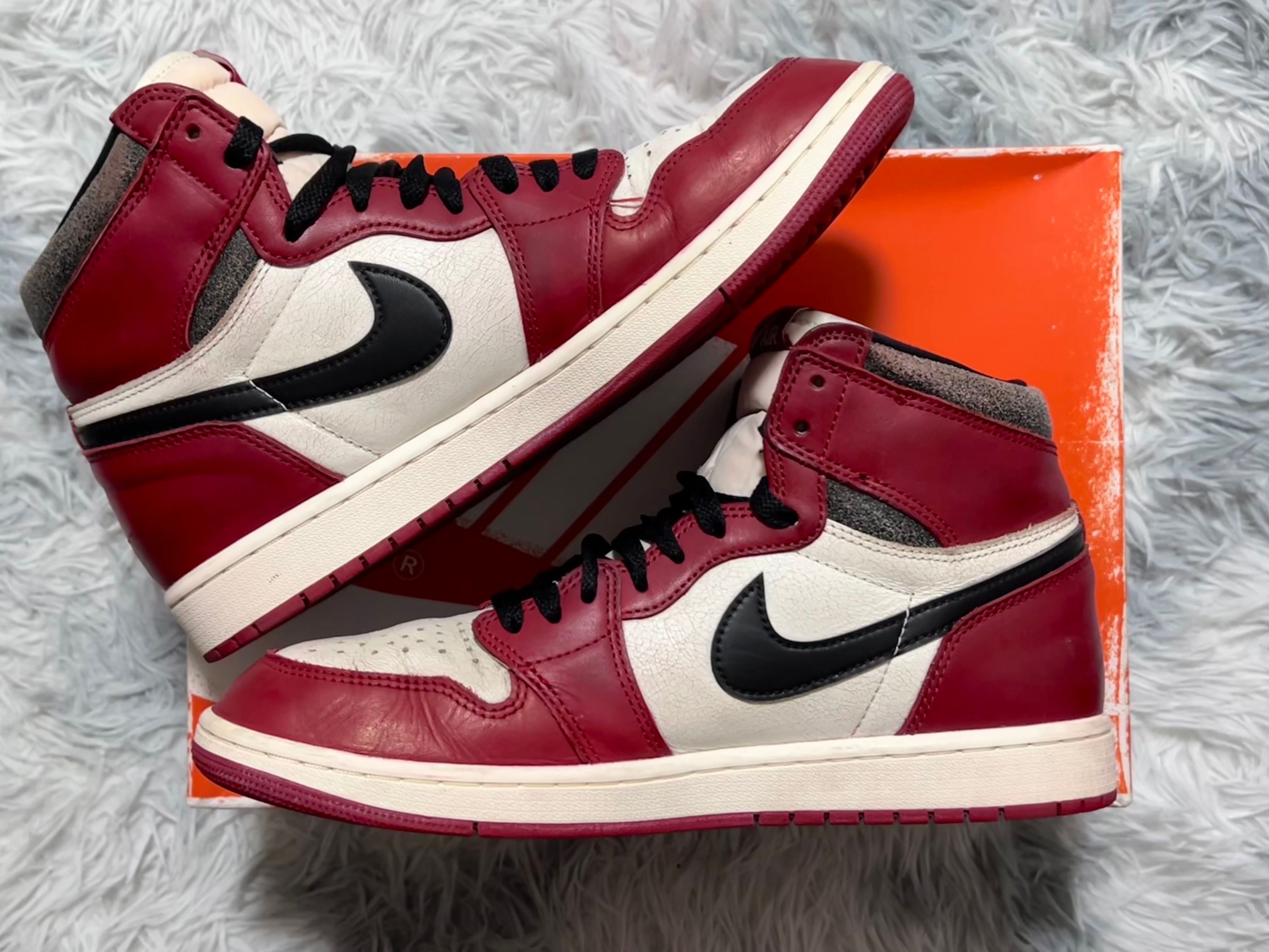 Nike Air Jordan 1 High OG "Lost & Found/Chicago"