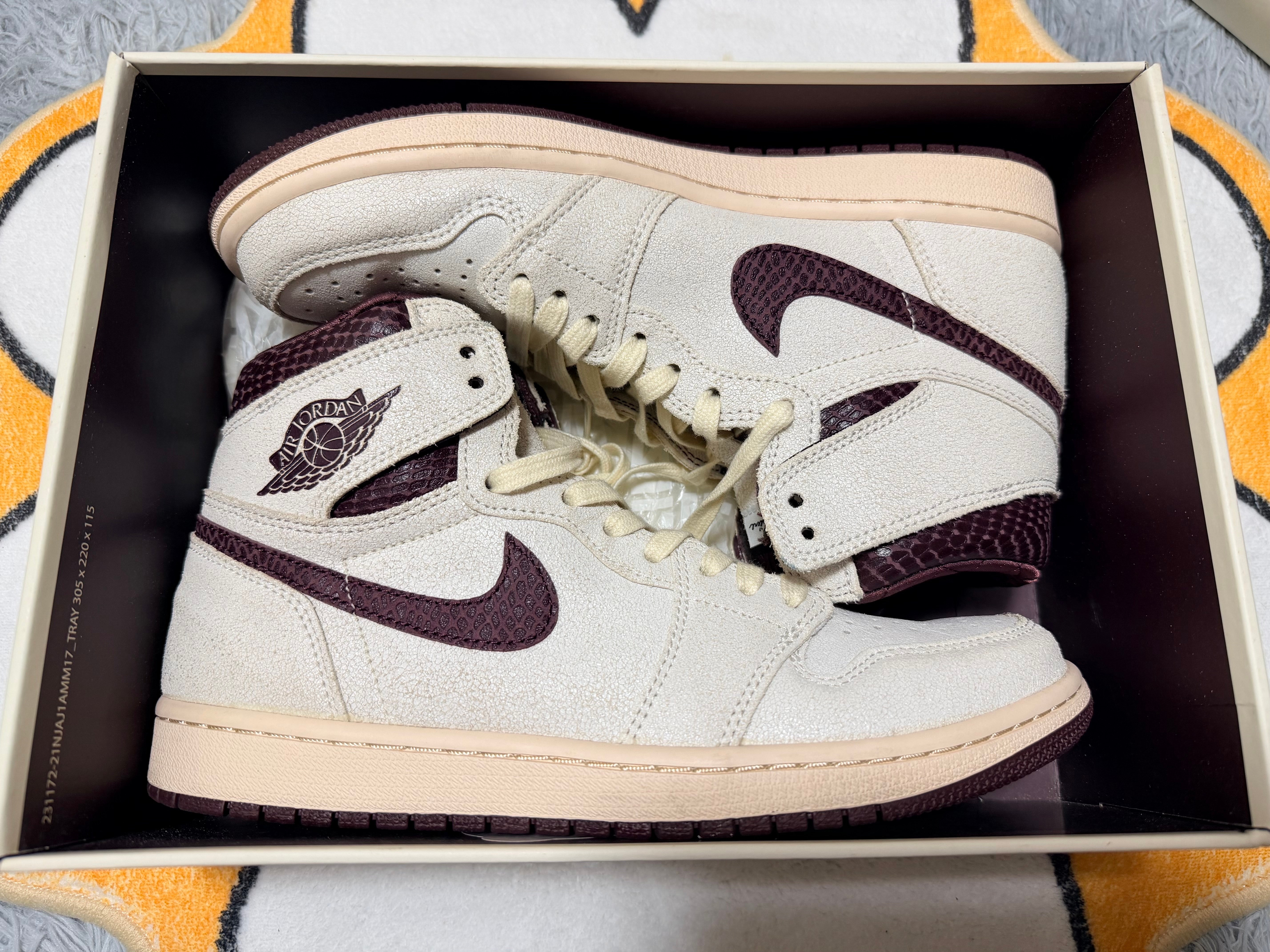 A Ma Maniere × Nike Air Jordan 1 Retro High OG "Sail and Burgundy"